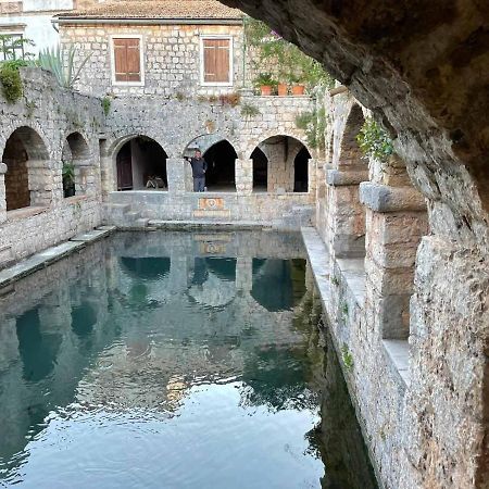 Apartman Tudor Stari Grad  Luaran gambar